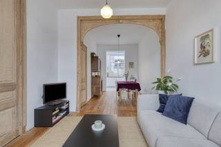 Move-in ready house of approx. 150 m² in excellent condition, located in the heart of Molenbeek. This fully renovated property offers modern...