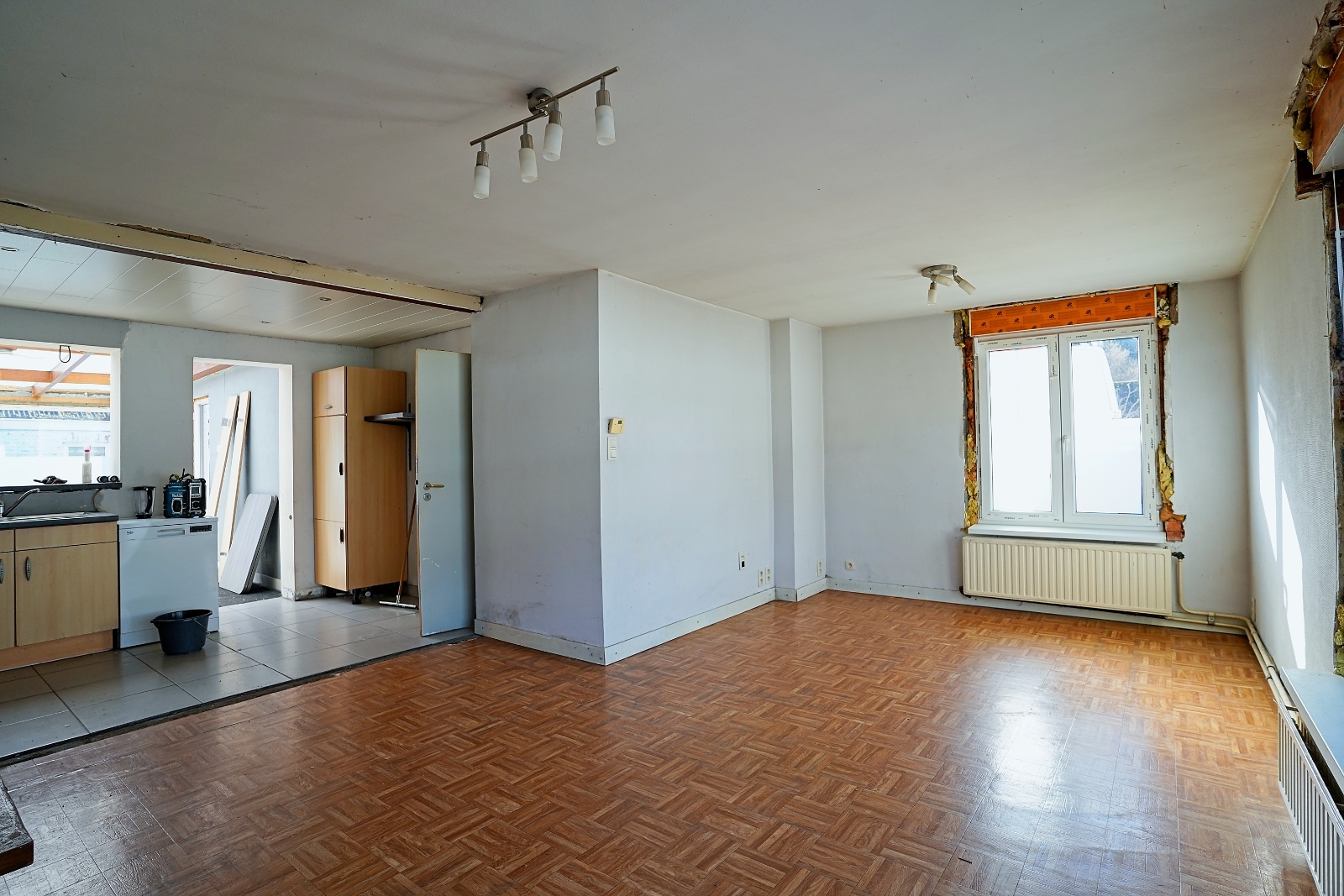 Halfopen bebouwing met garage - foto 3