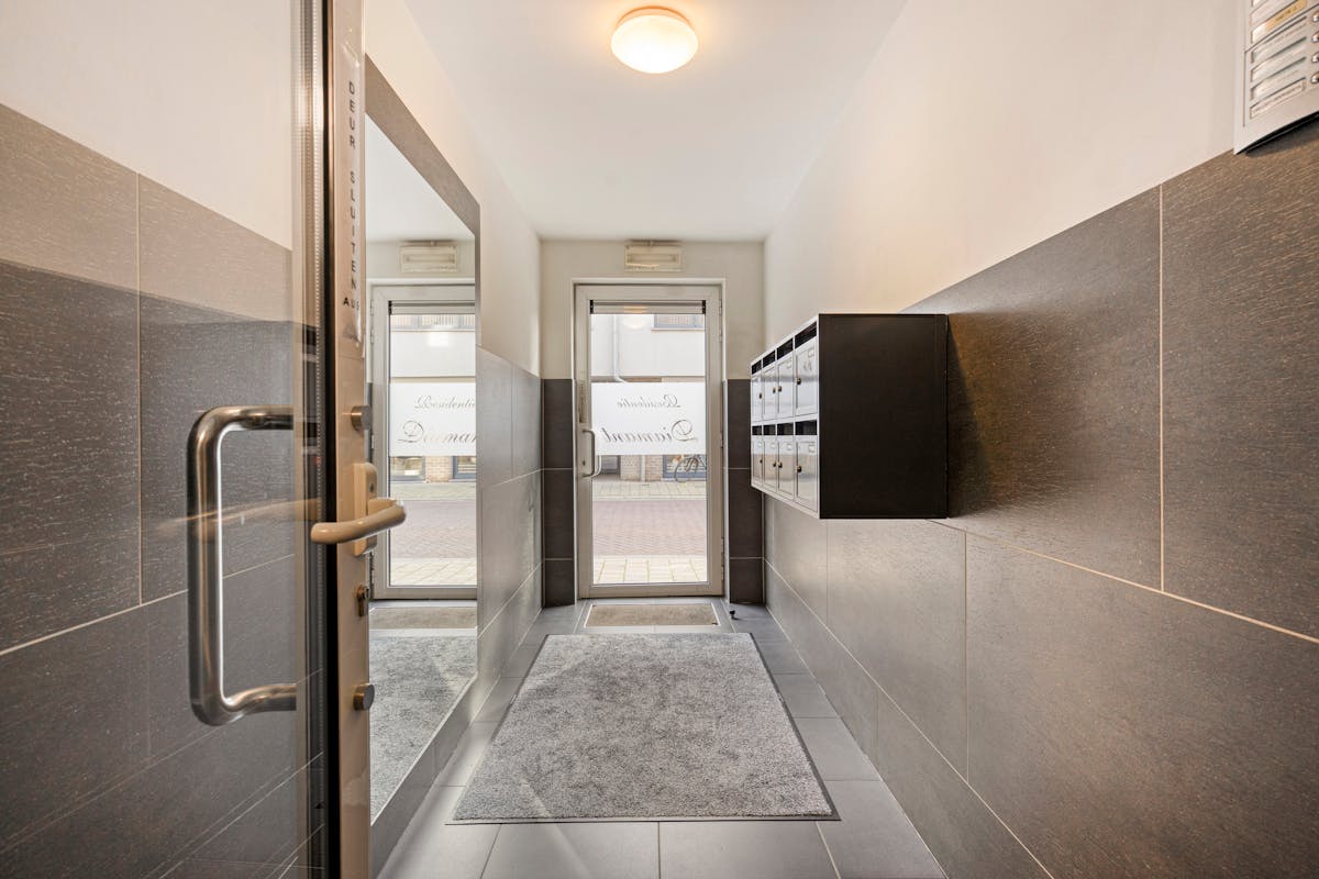 Instapklaar appartement met ruim terras in Herenthout. - foto 3