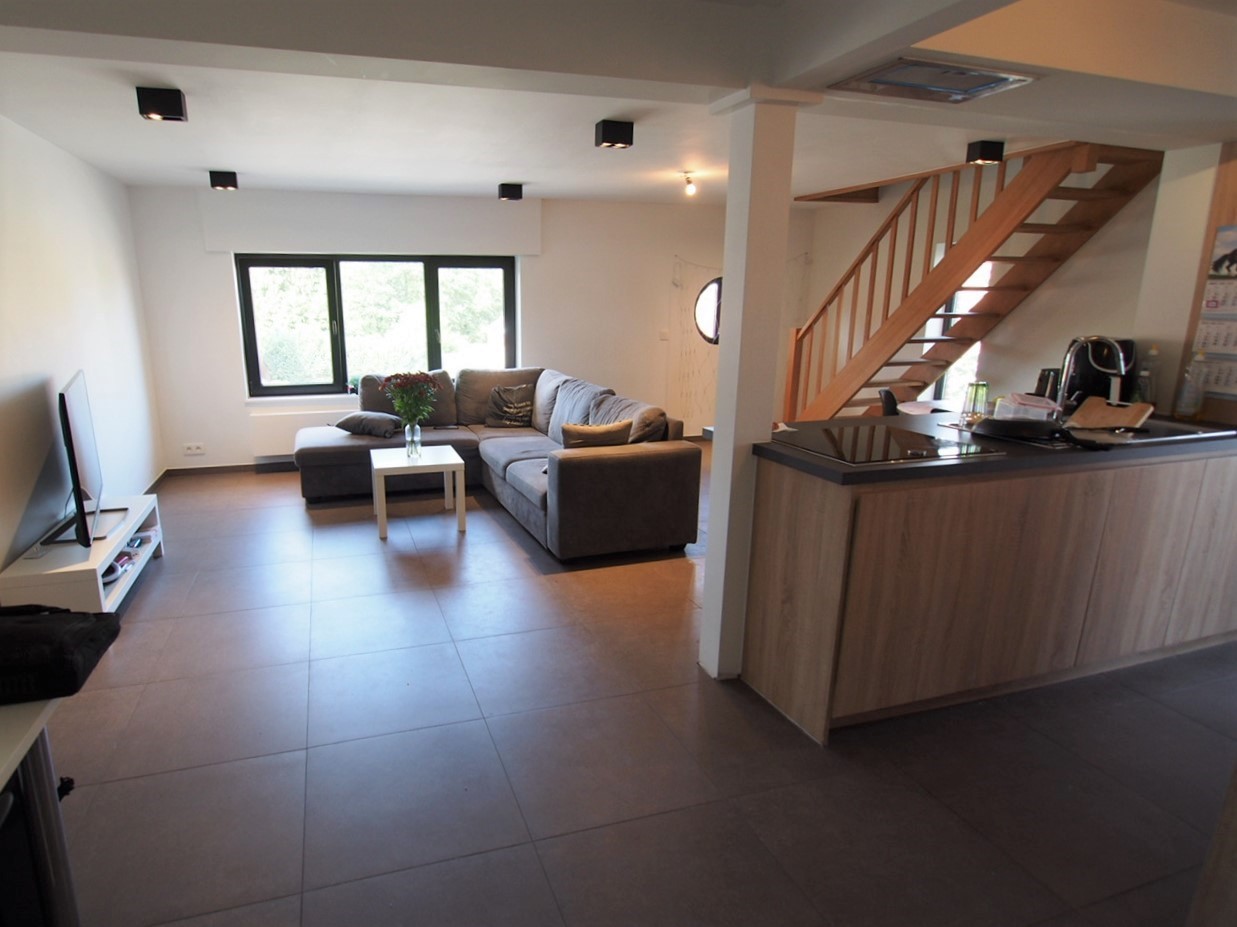 Handelspand met gerenoveerde woonst te koop - foto 4