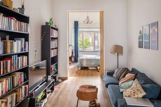In de rustige Vrijheidsstraat, vlak aan het Marnixplein op het Antwerpse Zuid, bevindt zich dit instapklare investeringspand. Het gebouw omvat...