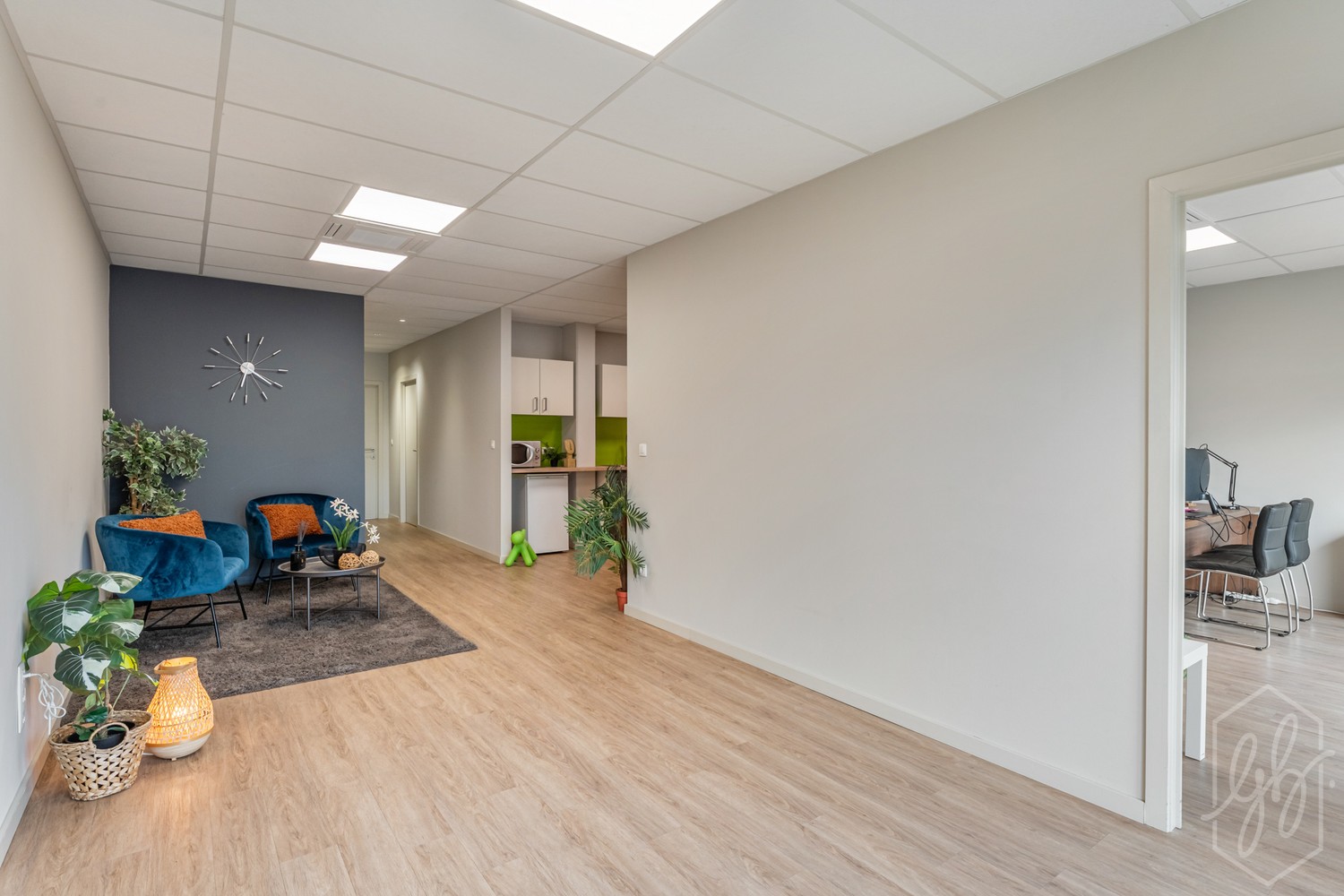 Instapklare kantoorruimte met parking voor de deur in Hasselt - photo 5