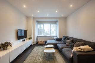 Belle maison entièrement rénovée avec 3 chambres à vendre à la périphérie de Ninove, dans la commune rurale d'Appelterre-Eichem.La maison a été...