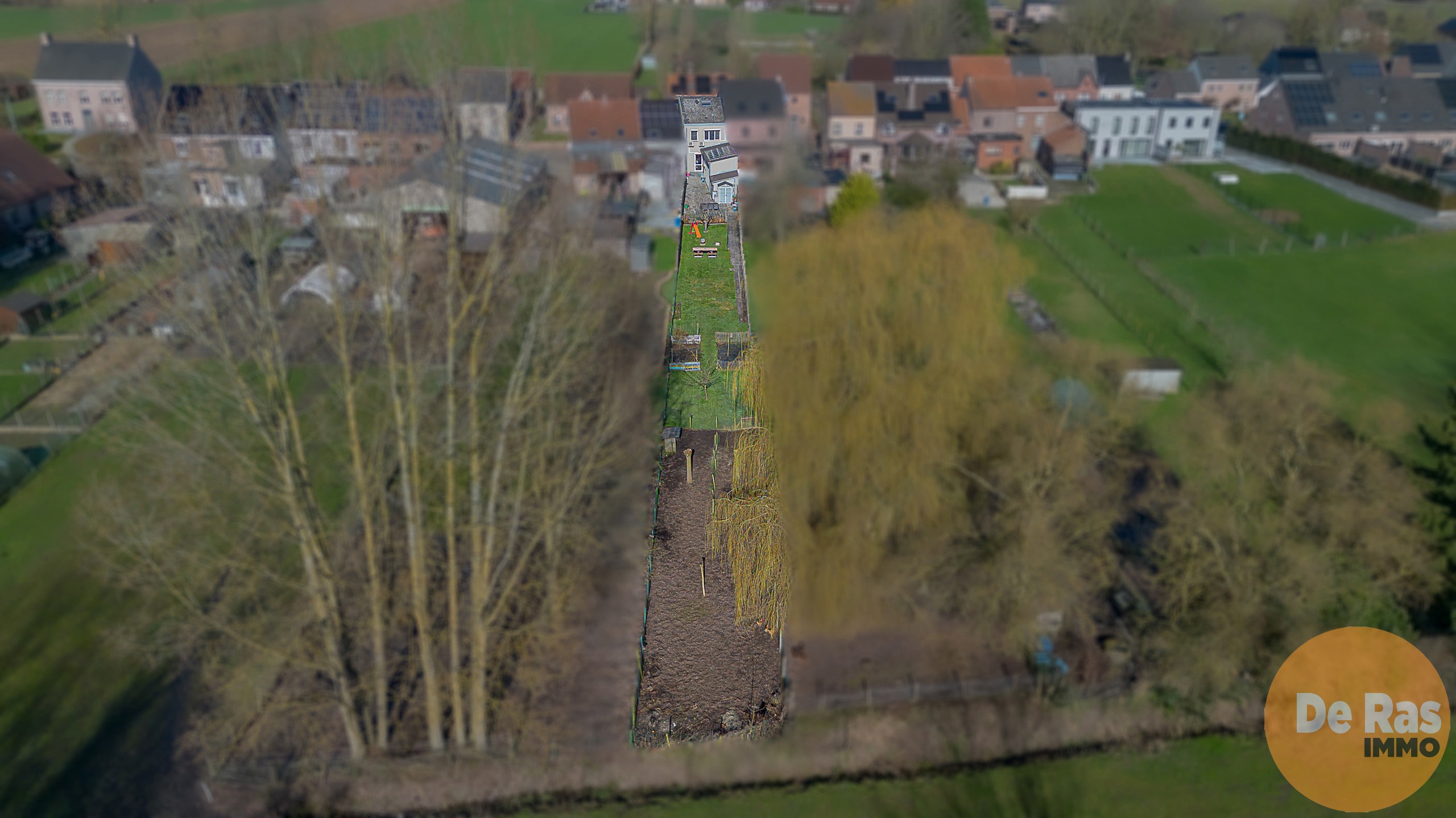 ZOTTEGEM - Gesloten bebouwing met tuin en energietechnieken - foto 3
