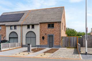 Perfect onderhouden en instapklare woning met 3 slaapkamers en inpandige garage te Beverlo. Belangrijkste troeven:- Centrale ligging- Kwalitatief...