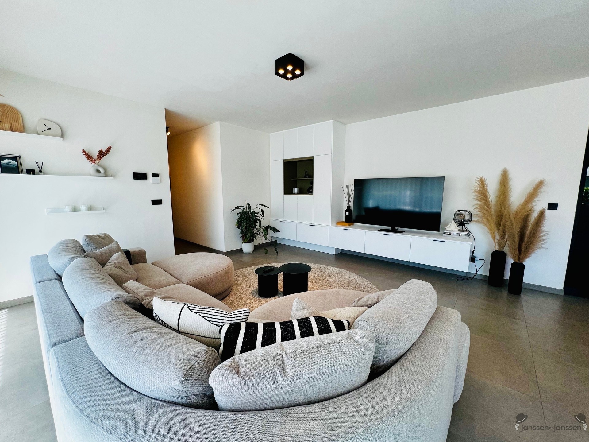 In compromis! Nieuwbouw appartement glkvlrs met tuin, carport en buitenberging - foto 4