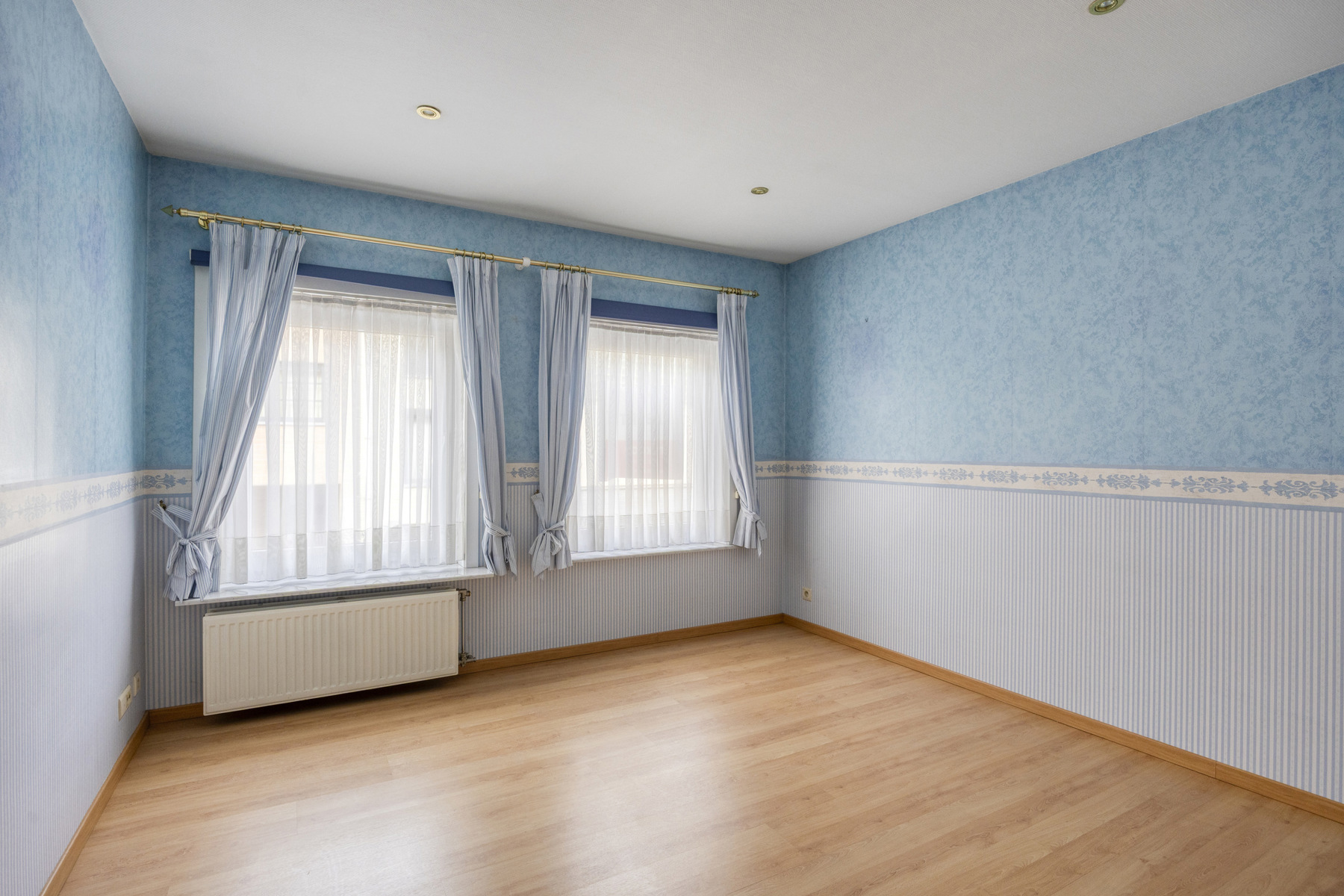 RUIME RIJWONING OP WANDELAFSTAND VAN HET STATION - foto 5