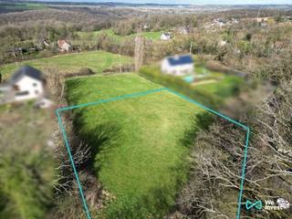 Présentation complète sur notre site : https://weinvest.be/fr-BE/property/for-sale/huy/land/63083Idéalement situé dans le quartier calme du Sarte à...