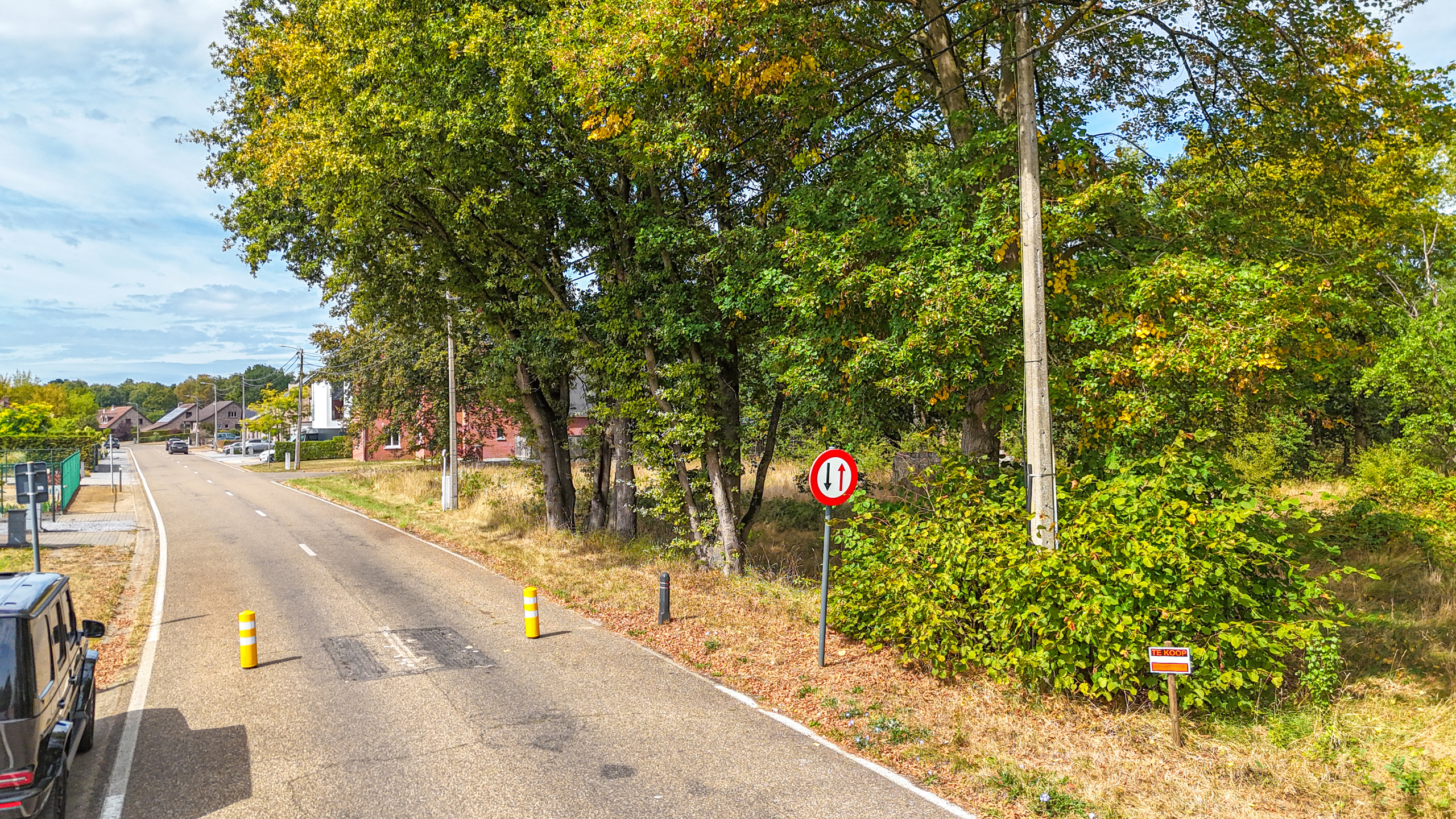 Ruim en groen gelegen bouwperceel (13a) voor open bebouwing! - foto 3