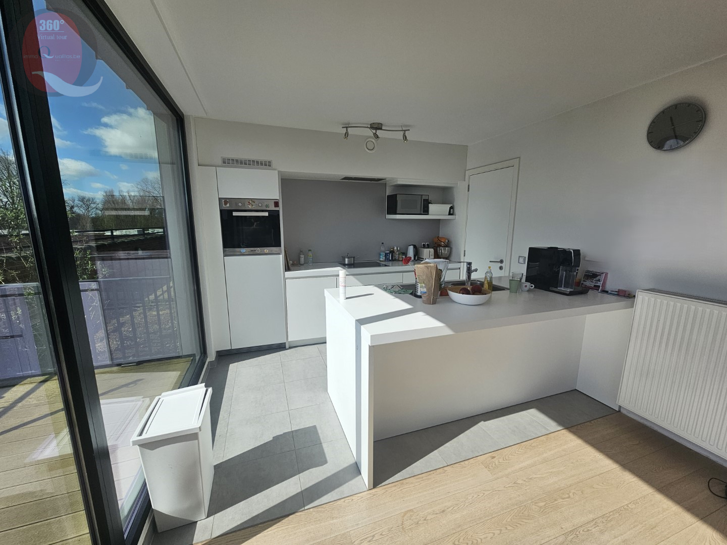 Gunstige gelegen zonnige 3- slk Penthouse  met 2 staanplaatsen aan de rand van stad, luxe ,lıcht, en rust in één! - foto 5