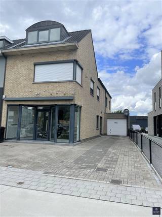 Commercial for rent in Beveren-Kruibeke-Zwijndrecht