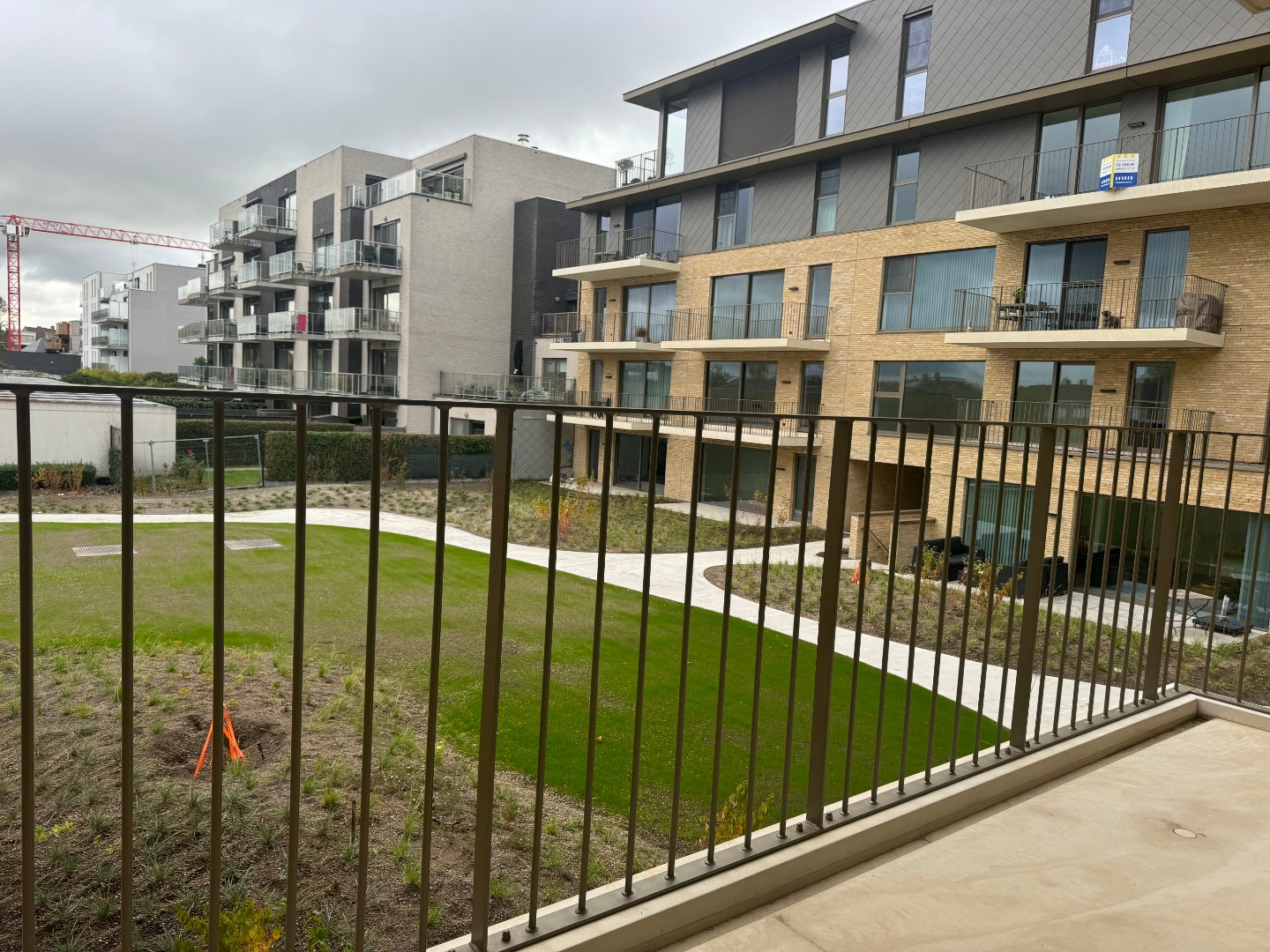 Stijlvol en energiezuinig nieuwbouwappartement met 2 slaapkamers en afgesloten garagebox in Veurne - foto 4