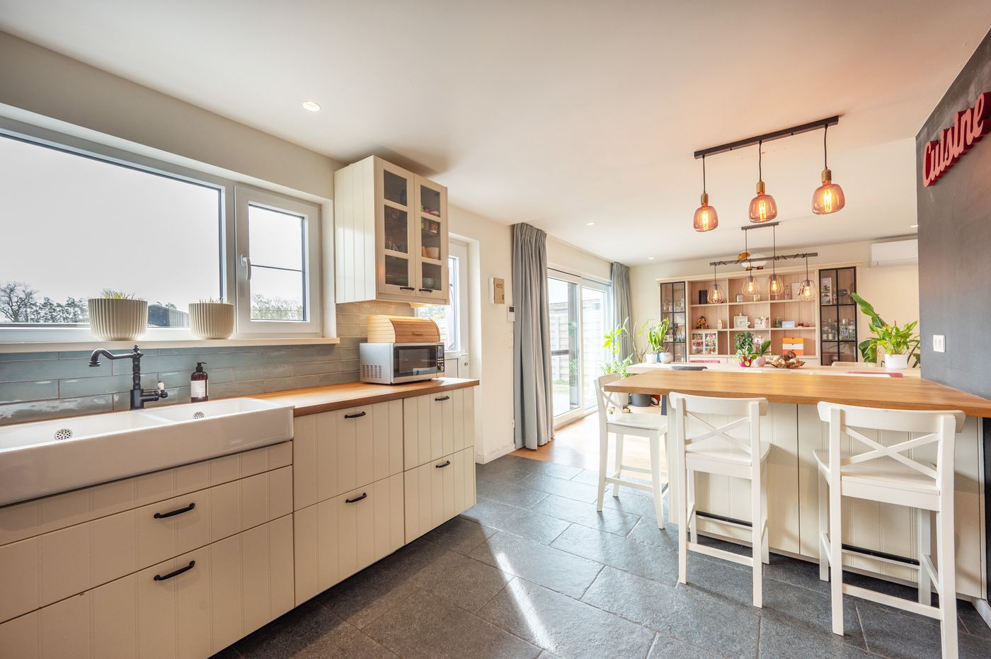 Instapklare open bebouwing met 4 slaapkamers en zuidgerichte tuin in Zerkegem - foto 3