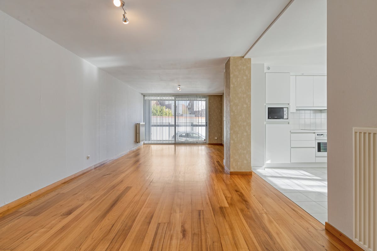 Instapklaar appartement met terras te koop in Roeselare. - foto 2