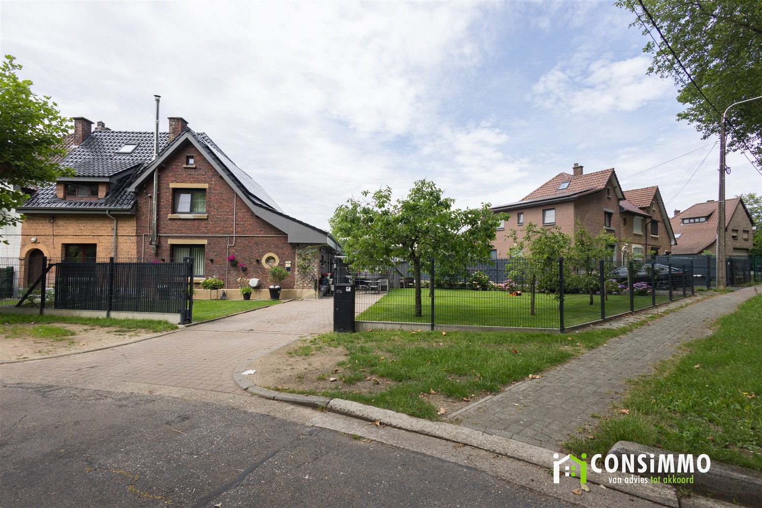 House for sale in Genk with 3 bedrooms - photo 2
