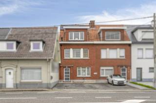 Deze instapklare woning in Kuurne is de perfecte thuisbasis voor een jong gezin dat op zoek is naar comfort, ruimte en energiezuinigheid.De gezellige...