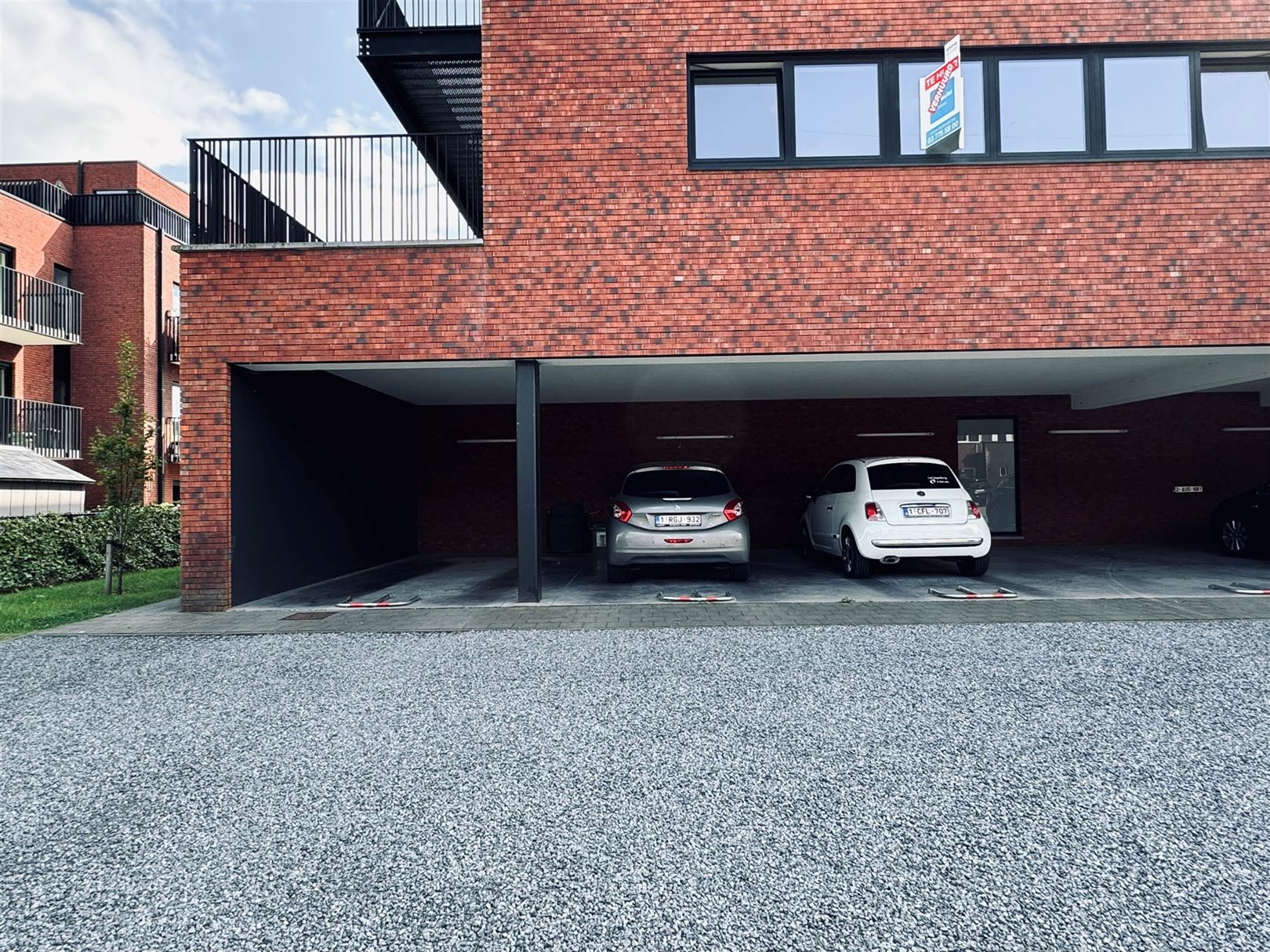 Autostaanplaats overdekt - foto 2