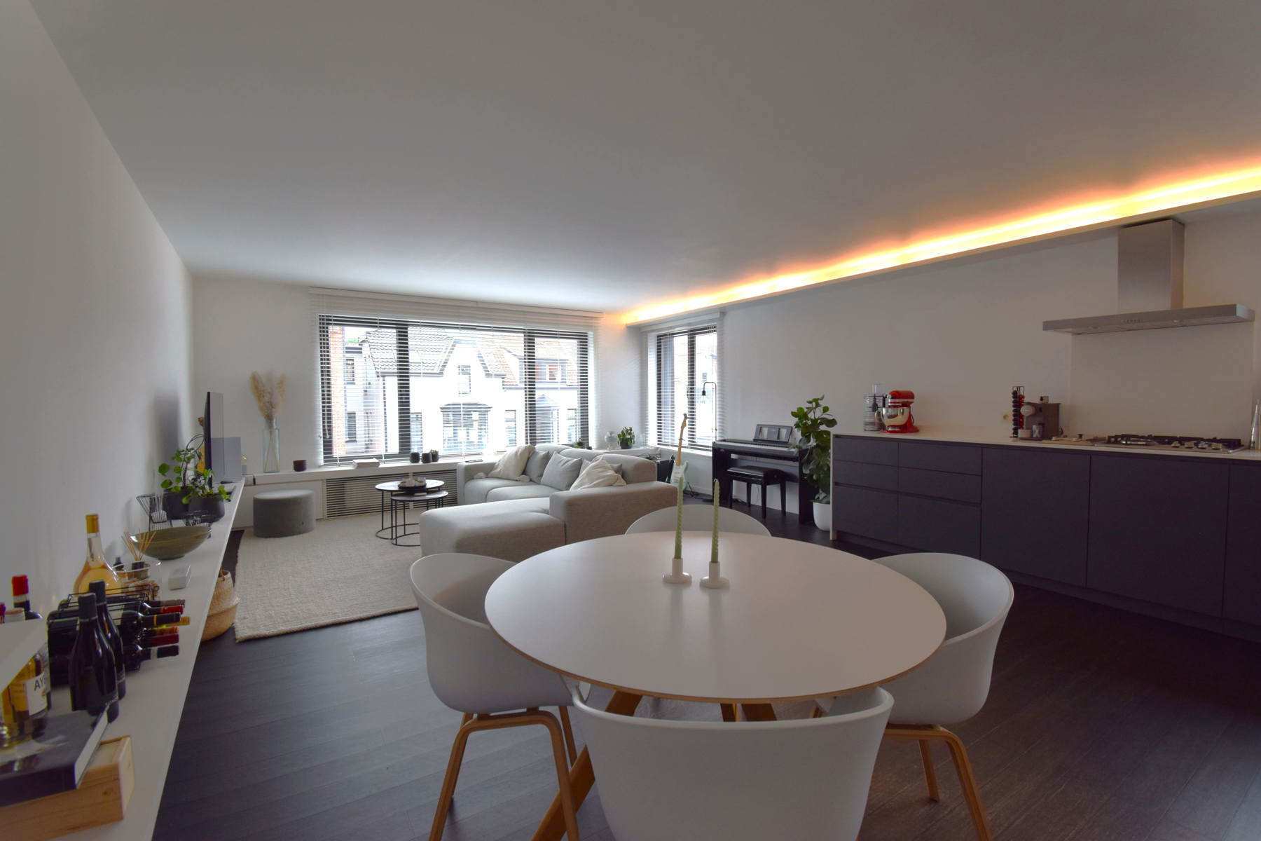 Appartement met 2 slaapkamers, dressing en terras - foto 5