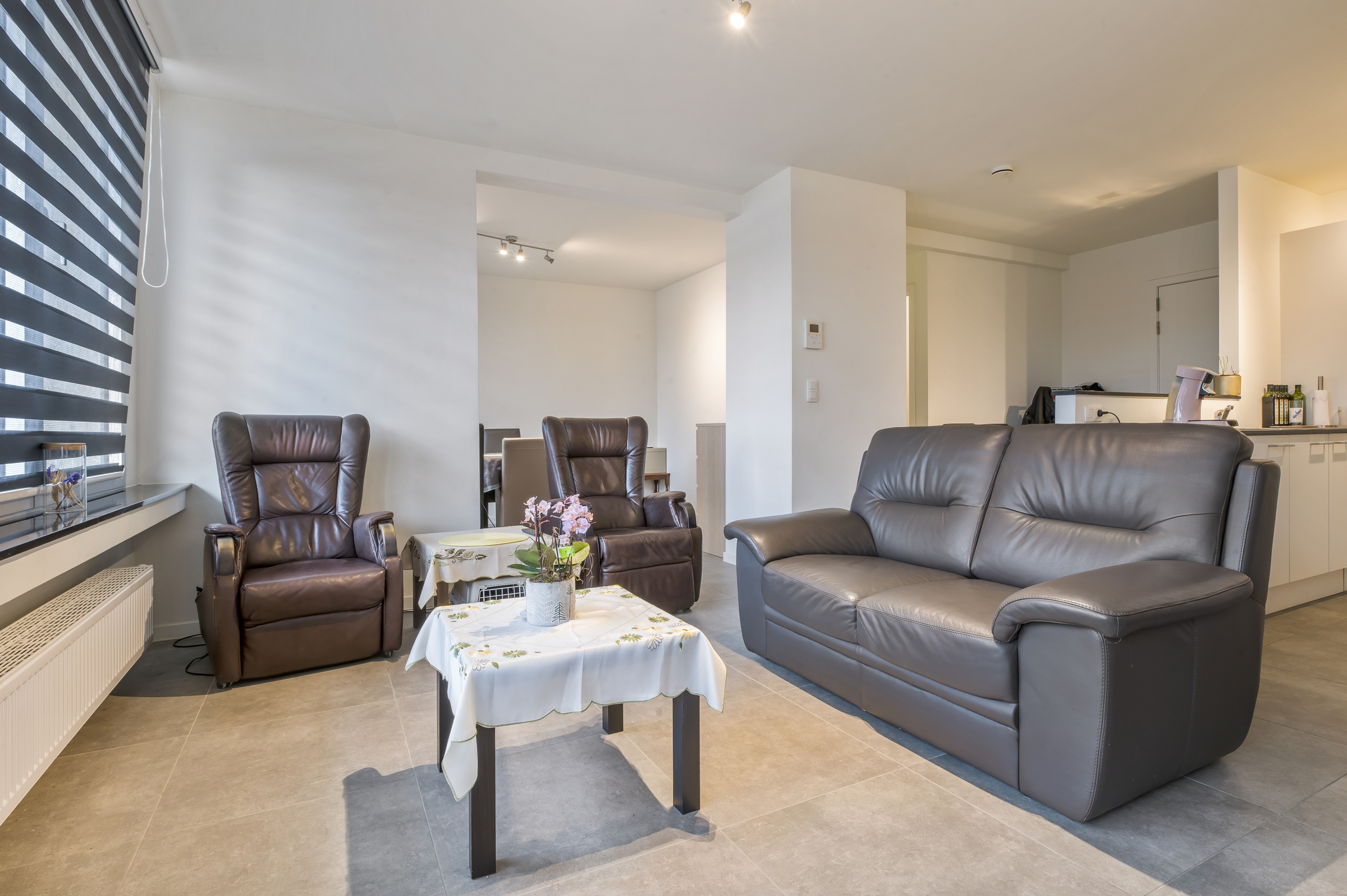 Instapklaar gelijkvloers appartement met 2 slaapkamers - foto 1