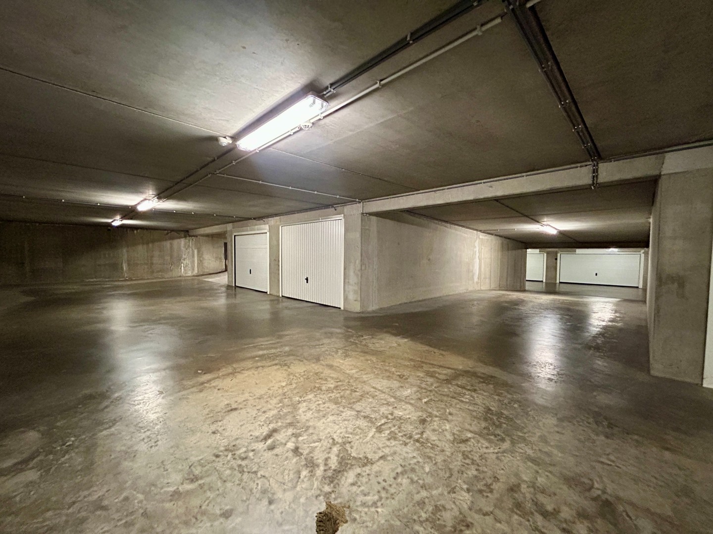 Kelderberging in residentie Conincklijke Passage te centrum Roeselare! - foto 4