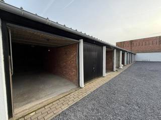 Garage à louer à Louvain