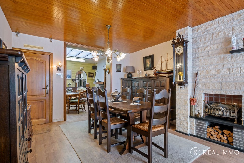 Te renoveren gezinswoning met uitweg en garage in Avelgem - foto 1