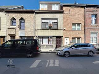 Bent u op zoek naar een woning gelegen op een toplocatie in Dendermonde? Dan is deze rijwoning precies wat u zoekt!Deze goed onderhouden woning is...