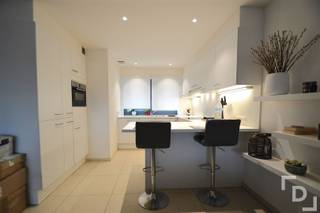 Recente en energiezuinige gezinswoning te koop in Ieper.In de Maltastraat, op wandelafstand van het station, vinden we deze prachtige woning...