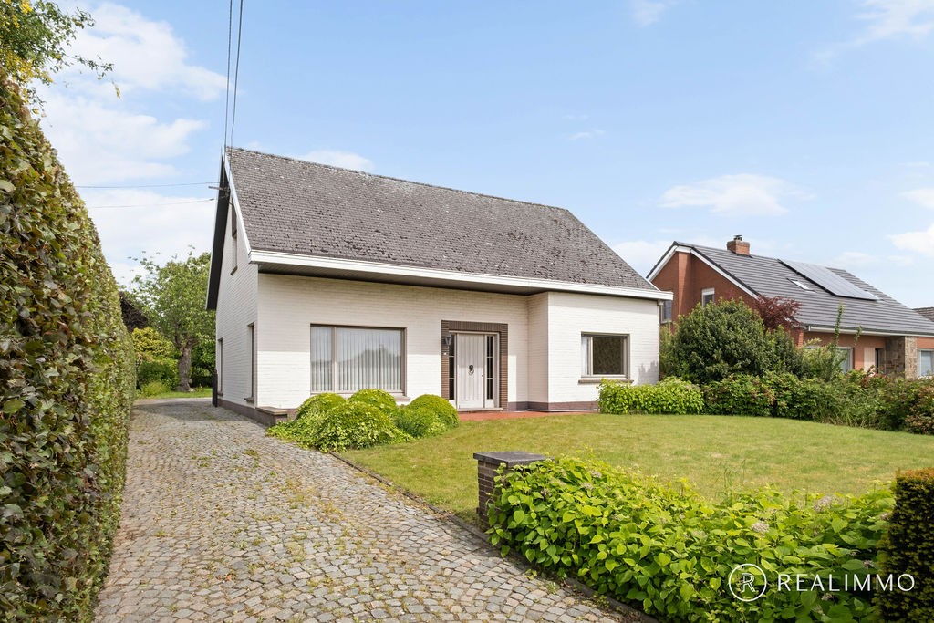 House for sale in Avelgem with 4 bedrooms - photo 1