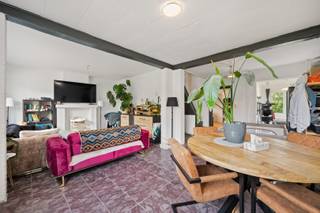 Deze charmante woning met renovatiepotentieel ligt in een rustige omgeving en beschikt over een ruime tuin van maar liefst 8 are en 55 centiare...