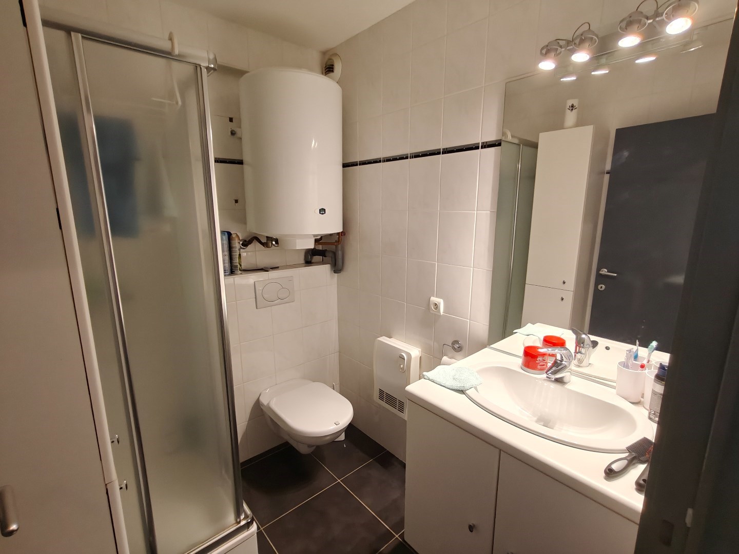 Zeer gezellig ingericht appartement met zijdelings zicht op zee - foto 4