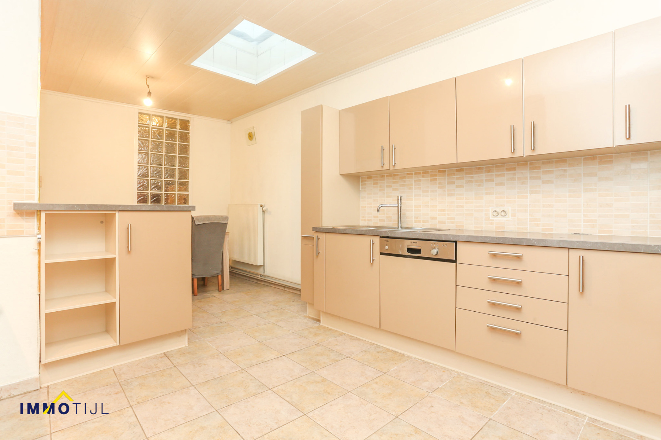 Ruime woonst, 3 kamers te Baasrode! - foto 2