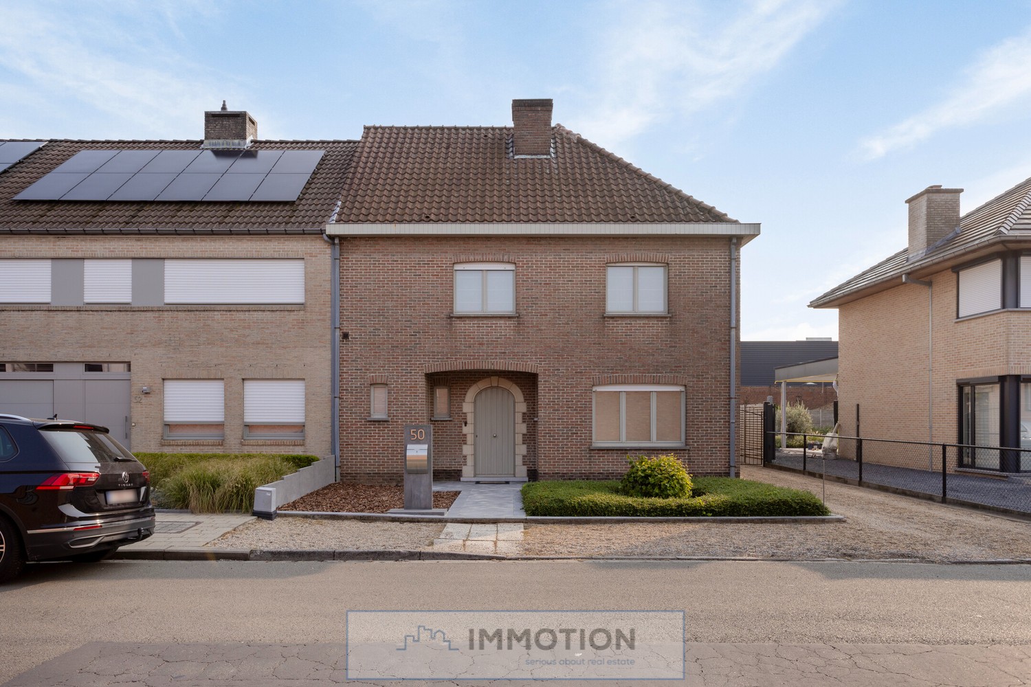 Woning HOB met tuin en dubbele garage - photo 1