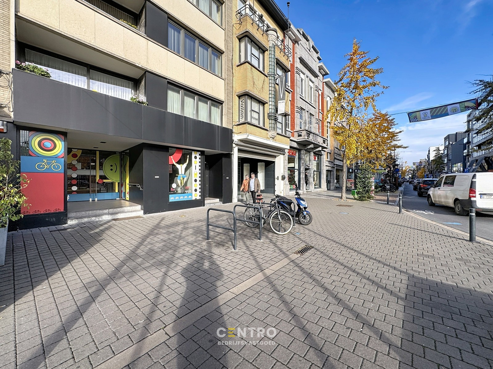 Handelsgelijkvloers op TOPligging (Grote Markt/Ooststraat) te Roeselare! - foto 3