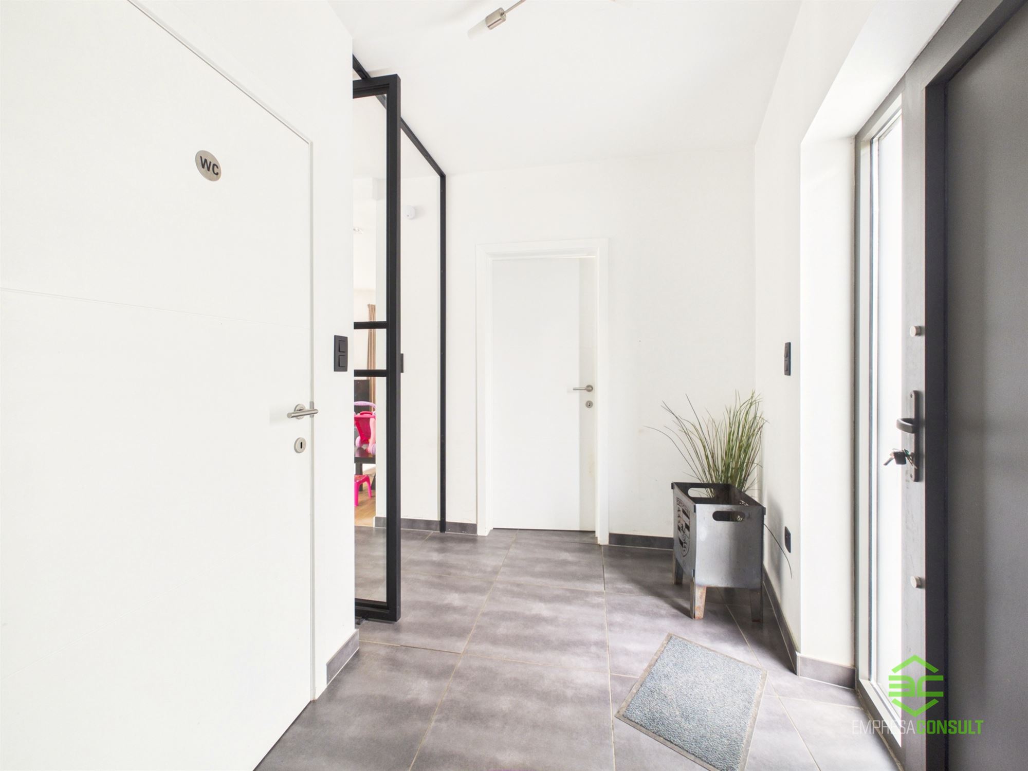 House - photo 3