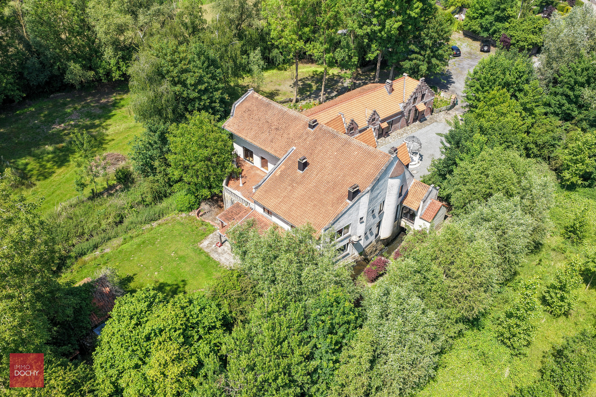 Landelijk en rustig gelegen handelscomplex met woonst - foto 5