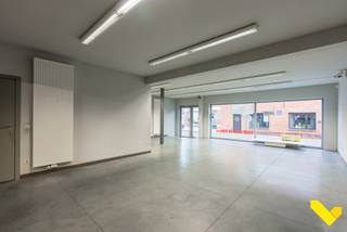 Instapklaar handelspand met woonst!Dit pand is gelegen vlakbij het centrum van Meerhout en werd gebouwd in 1950. Weliswaar is er in 2010 een grondige...