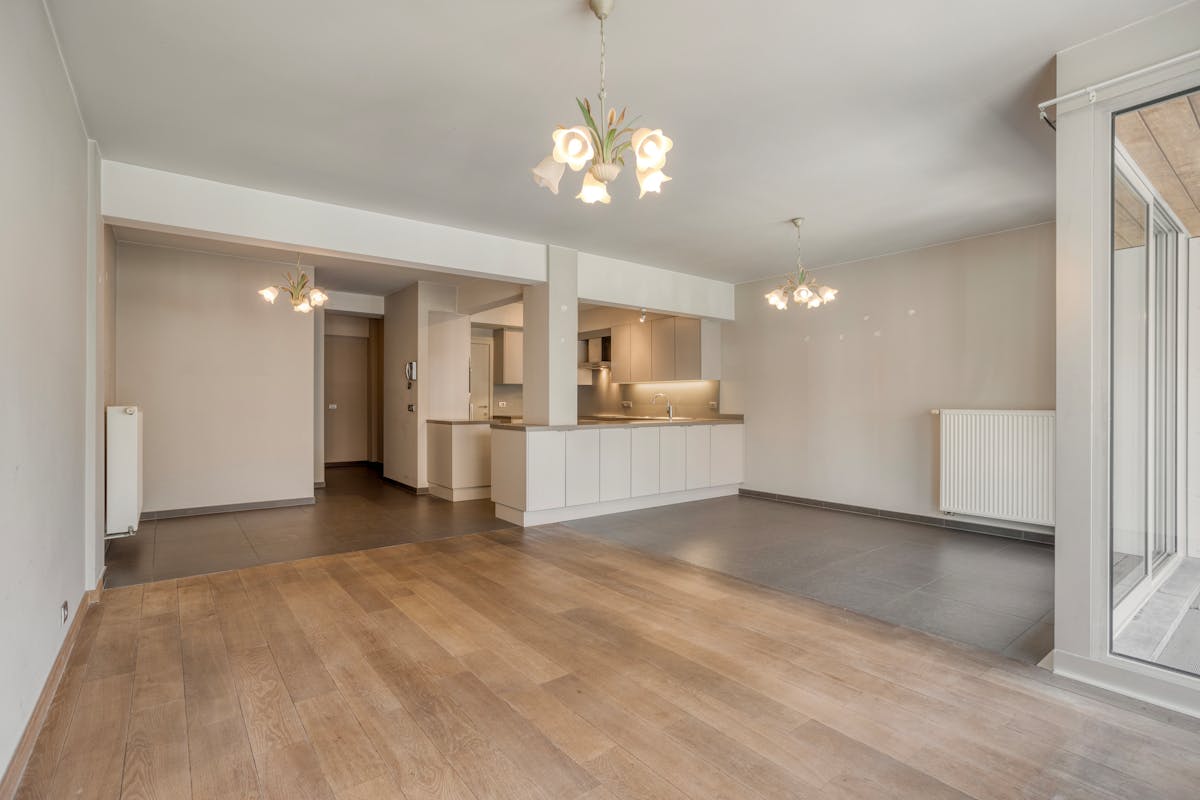 Appartement met 2 slaapkamers en 2 terrassen te roeselare. - foto 5