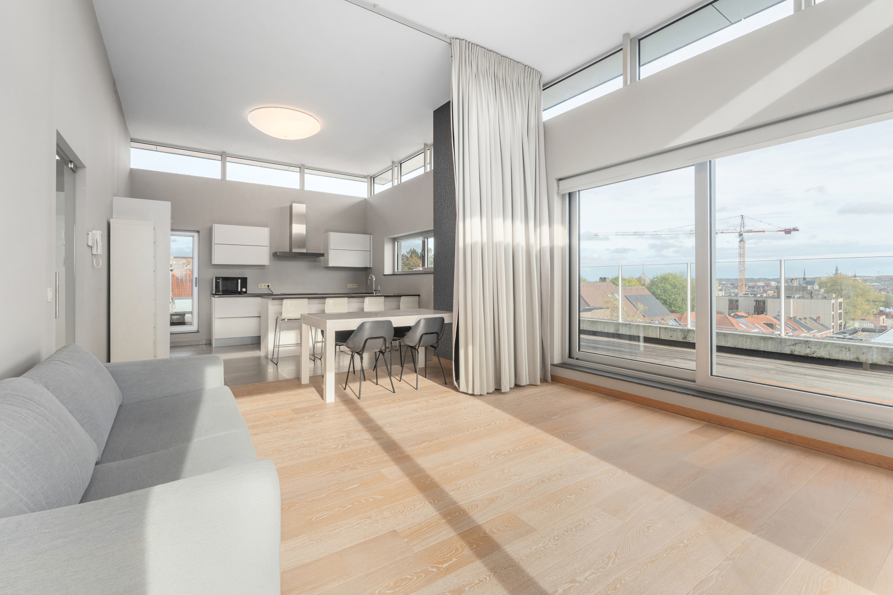 Exclusief penthouse met 2 parkeerplaatsen - foto 1