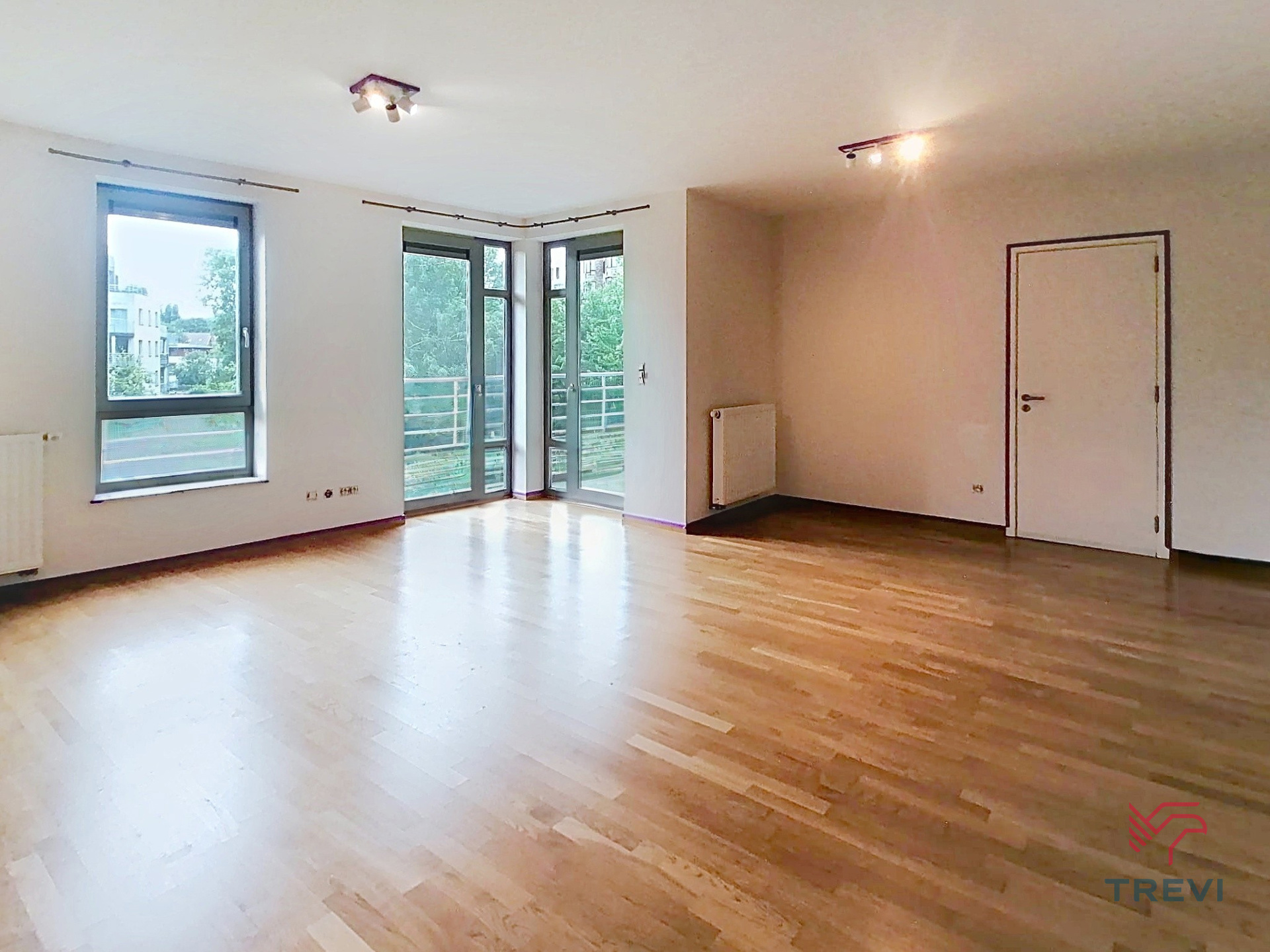 Apartment for rent in Woluwe-Saint-Pierre with 2 bedrooms - photo 1