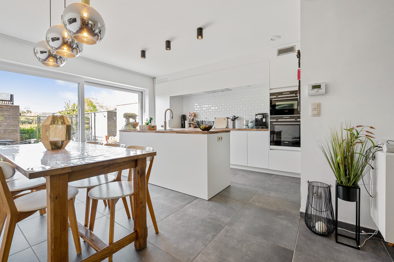 Unieke woning in karaktervolle verkaveling te Melsele met garagebox - foto 3