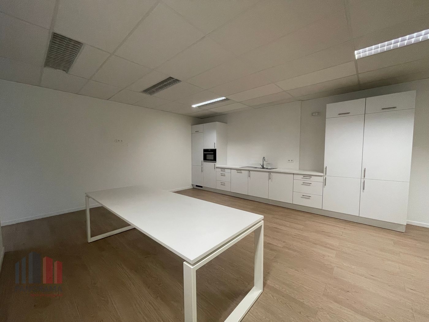 210 m² Office space and 45 m² storage space in Zaventem - photo 5