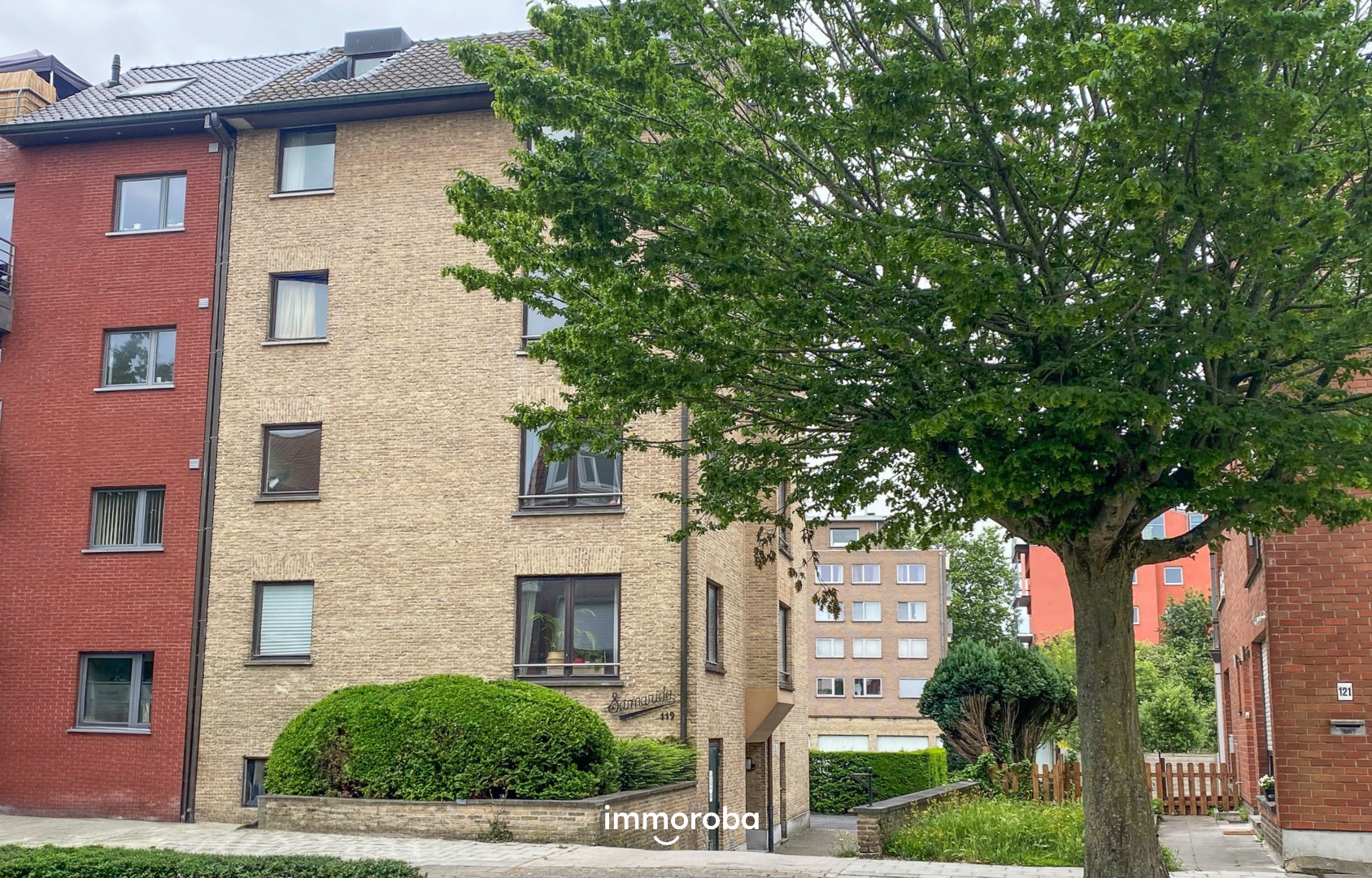 APPARTEMENTSGEBOUW van 9 appartementen met garages in Kristus-Koning Brugge - foto 1