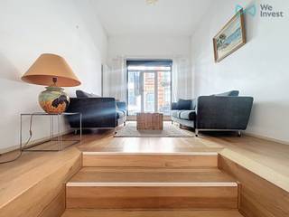 TE KOOP – Souplex met 2 slaapkamers – Europese Wijk ✨📍 Patriottenstraat 9, 1000 BrusselGelegen in het hart van de Europese Wijk, biedt deze duplex...