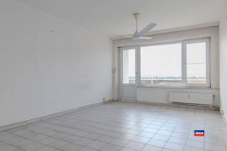 <p><span>HOBOKEN | TE RENOVEREN APPARTEMENT MET 1 SLAAPKAMER EN TERRAS MET PANORAMISCH UITZICHT | EPC B | GUNSTIG GELEGEN OP DE 12e VERDIEPING VAN ZEER VERZORGD GEBOUW | </span></p><p><span>Indeling als volgt: inkomhal met vestiaire - gesloten keuken - woonkamer met terras - nachthal - slaapkamer - badkamer met ligbad/douche, lavabomeubel, toilet. Privatieve kelder.</span></p><p><span>Zeer energiezuinig appartement. Aparte meter voor elektriciteit.</span></p><p><span>Zeer gunstig gelegen vlakbij winkels en openbaar vervoer.</span></p><p><span>De maandelijkse kosten bedragen ongeveer 188 euro per maand (voor provisie verwarming, water, syndicus, blokpolis, onderhoud, lift, spaarfonds, ...).</span></p>