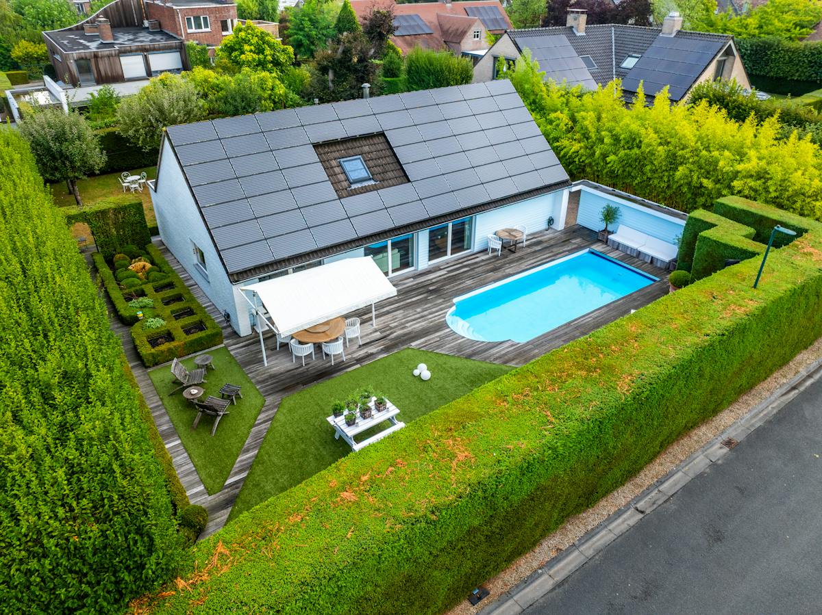 Villa with swimming pool for sale in the residential district't Motje in Roeselare - photo 2