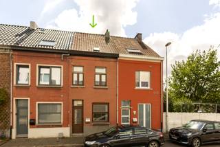Immo Pické biedt U deze gunstig gelegen woning aan op wandelafstand van het centrum van Halle en bijgevolg in de nabijheid van scholen,...