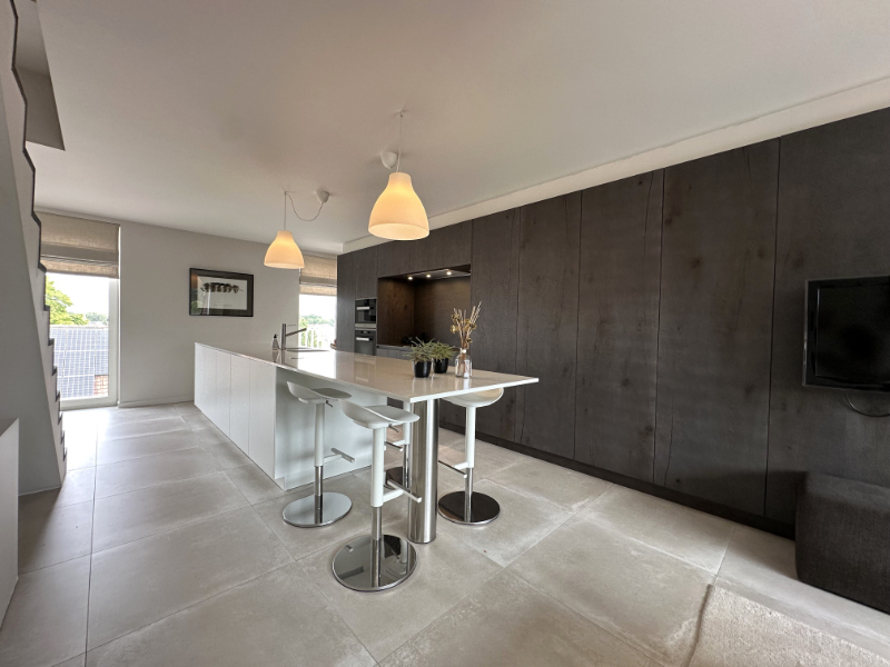 Energiezuinige duplex met prachtig zicht inclusief afgesloten garage en berging. - foto 4