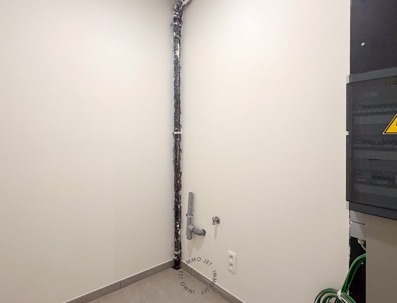 Lichtrijk nieuwbouwappartement met twee slaapkamers, terras en autostaanplaats - foto 3