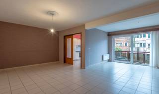 This 3-bedroom apartment with terraces in Sint-Agatha-Berchem is located on the first floor of a well-maintained residence built in 1992 and is...
